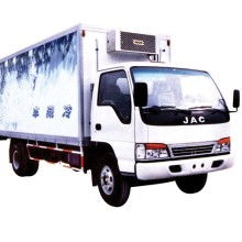 现代冷链物流的坚实支柱 冷冻车的技术与应用